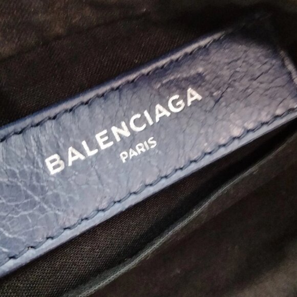 $1569 Authentic BALENCIAGA Made in ITALY Unisex Blue Leather Waist Sling Bag - Picture 2 of 12